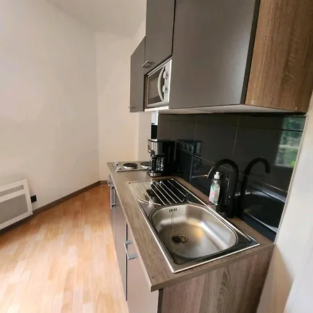 Apartment Tres Beau 2 Pieces A 400m De Paris *