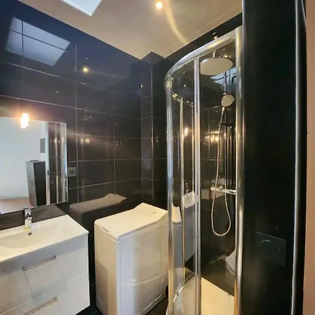 Apartment Tres Beau 2 Pieces A 400m De Paris *